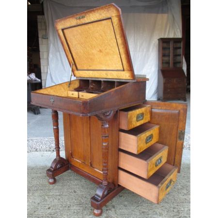 Attraktiver Antiker viktorianischer Davenport Schreibtisch Eiche englisch ca 1850