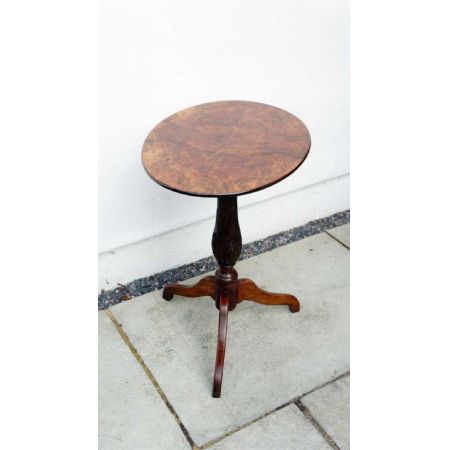 Viktorianischer englischer Nussbaum Beistelltisch Tisch original antik ca 1850