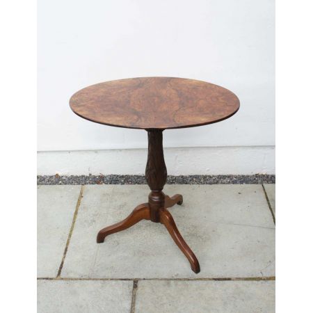 Viktorianischer englischer Nussbaum Beistelltisch Tisch original antik ca 1850