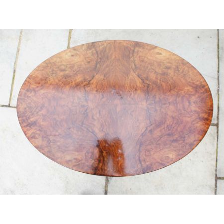 Viktorianischer englischer Nussbaum Beistelltisch Tisch original antik ca 1850