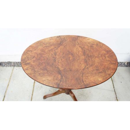 Viktorianischer englischer Nussbaum Beistelltisch Tisch original antik ca 1850