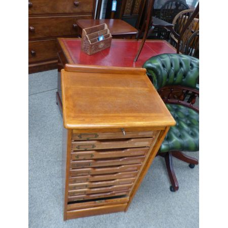 Tolles antikes englisches Massivholz Filing Cabinet 1920