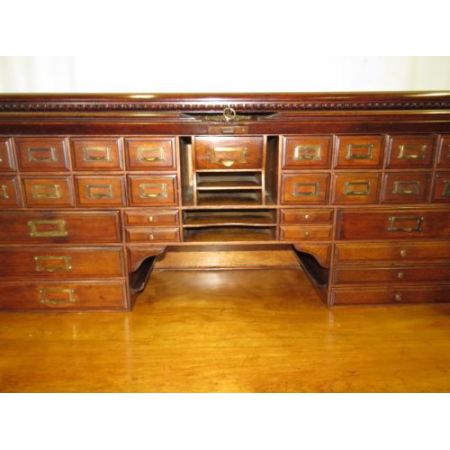 Beeindruckender antiker Nussbaum Schreibtisch englisch ca 1880