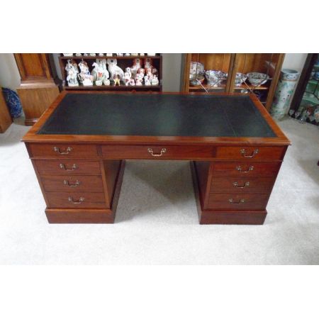 Großer original Georgian Revival Mahagoni Schreibtisch antik ca 1890