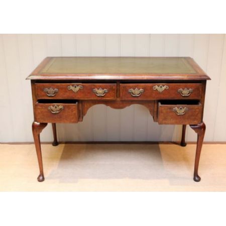Original antiker englischer Nussbaum Schreibtisch ca 1910