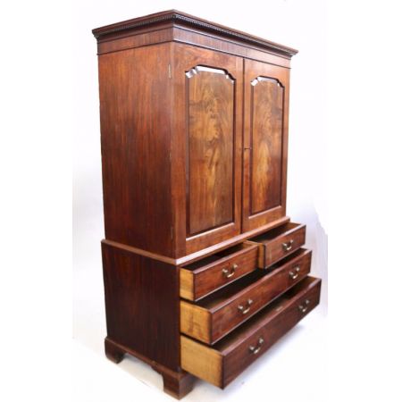Georgianischer Antiker Mahagoni Kleiderschrank Linen Press englisch ca 1770
