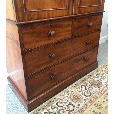 Antiker original viktorianischer Mahagoni Linen Press Kleiderschrank ca 1850