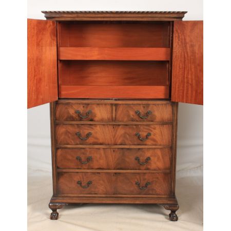 Beeindruckender antiker englischer Mahagoni Kleiderschrank Chippendale Stil ca 1920