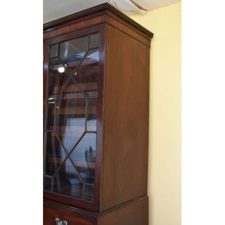 Georgianischer original antiker Mahagoni Schrank Vitrine englisch ca 1770