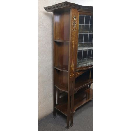 Art Nouveau Antike Vitrine Nussbaum Jugendstil englisch ca 1900