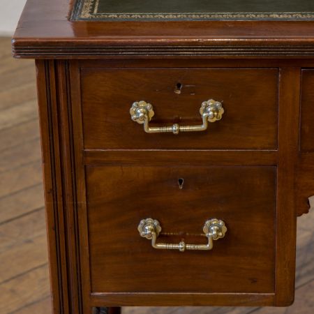 Ausgezeichneter antiker viktorianischer Mahagoni Schreibtisch englisch ca 1850