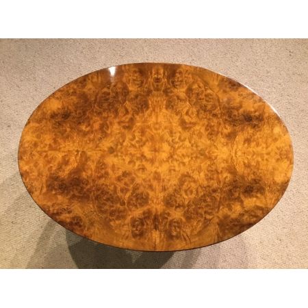 Einmaliger englischer Nussbaum Kaffeetisch Sofatisch antik ca 1920