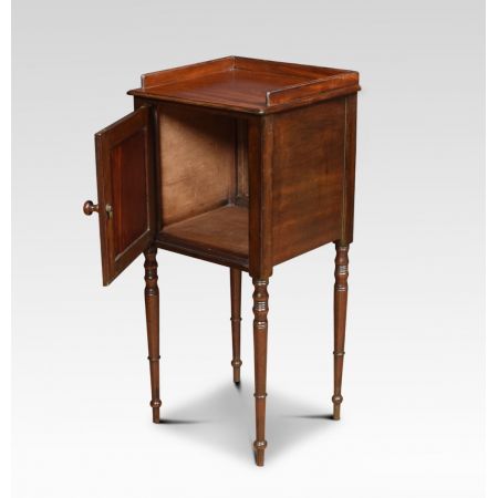 2. Stk original georgianische englische Mahagoni Nachtschränke antik ca 1910