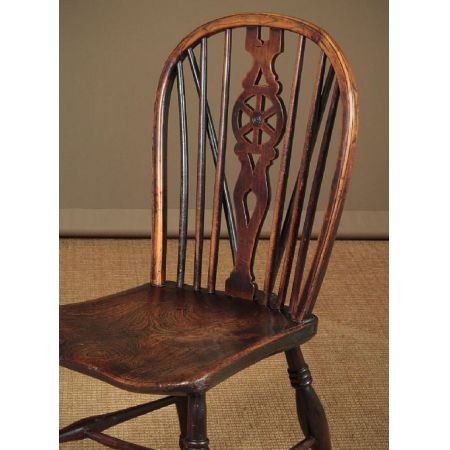 8 Stk original antike Ulmen Stühle  Wheel back chairs Küchenstühle englisch ca 1840.