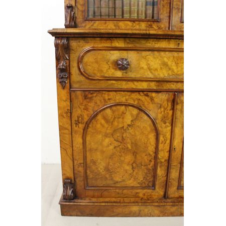 Antikes englisches viktorianisches Nussbaum Bureau Bookcase ca 1860