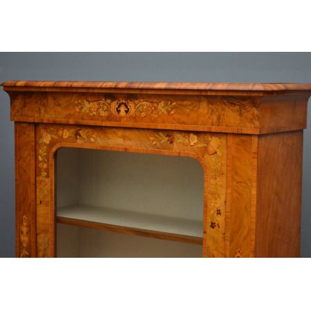 Viktorianische englische antike Nussbaum Vitrine ca 1860