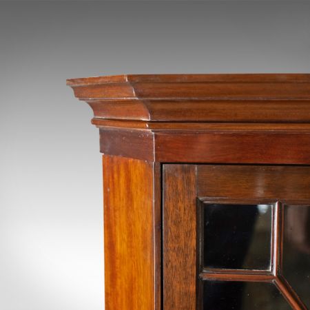 Original englische edwardianische Mahagoni Eckvitrine antik circa 1910