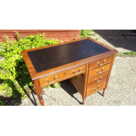 Antiker Edwardianischer Englischer Mahagoni Schreibtisch