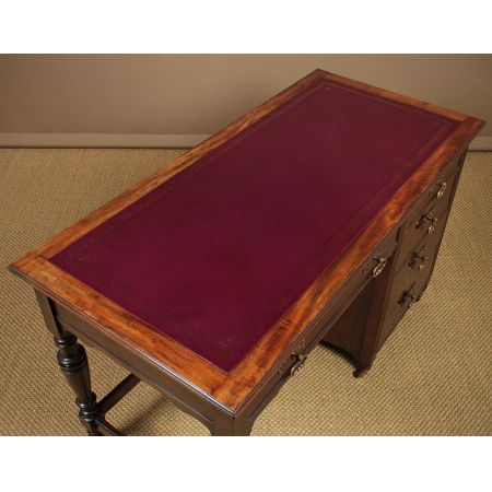 Edwardianischer Antiker Englischer Mahagoni Schreibtisch ca. 1905