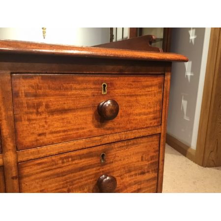 Viktorianischer Mahagoni Massivholz Schreibtisch antik 1850