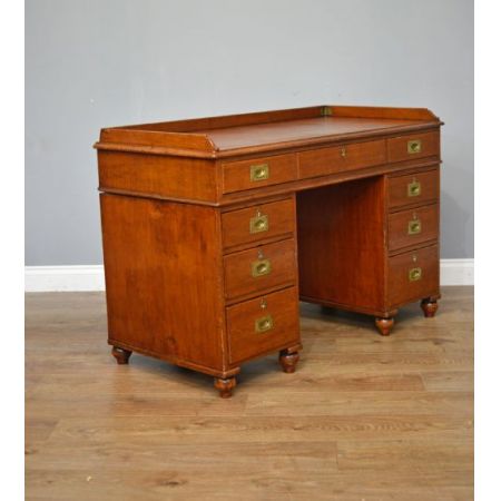 Antiker Campaign Desk Mahagoni Schreibtisch Militär englisch 1850