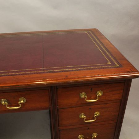 Viktorianischer Mahagoni Schreibtisch Massivholz antik ca 1850