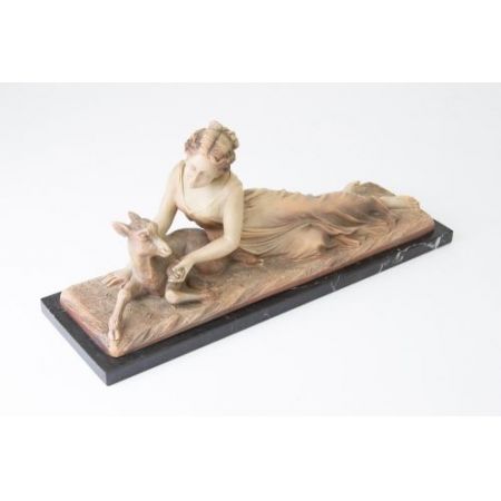 Antike Englische Terrakotta Figur Frau mit Hirsch ca. 19. JH.