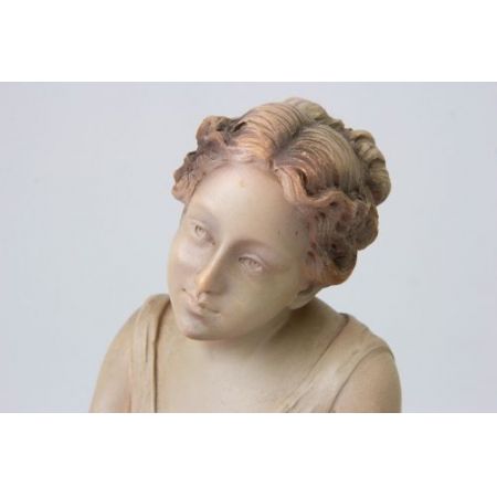 Antike Englische Terrakotta Figur Frau mit Hirsch ca. 19. JH.