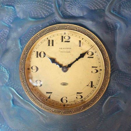Französische antike Art Deco Wanduhr Glas René Lalique "Naïades" ca 1935 