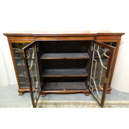 Antikes Englisches verglastes Mahagoni Breakfront Bücherregal ca. 1880