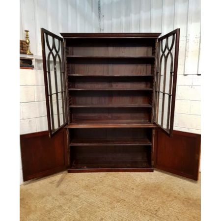 Regency Englisches Antikes Mahagoni verglastes Bücherregal ca. 1820