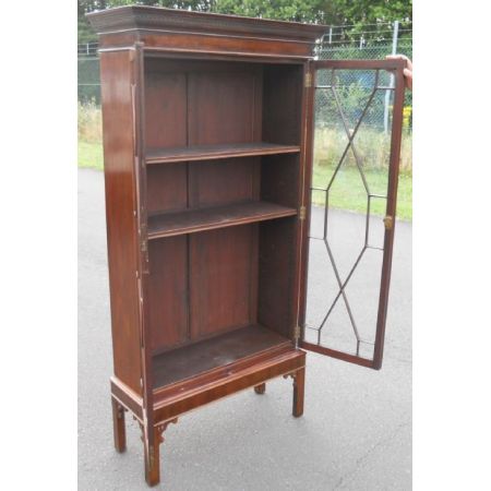Englisches Antikes Mahagoni Bücherregal im Chippendale Stil ca. 1910