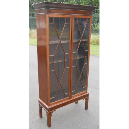 Englisches Antikes Mahagoni Bücherregal im Chippendale Stil ca. 1910