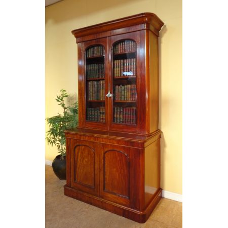 Viktorianischer Antiker Englischer Mahagoni Bücherschrank ca. 1860