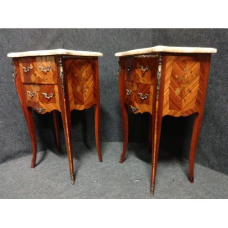 Französisches Antikes Paar Intarsien Nachttische ca. 1920
