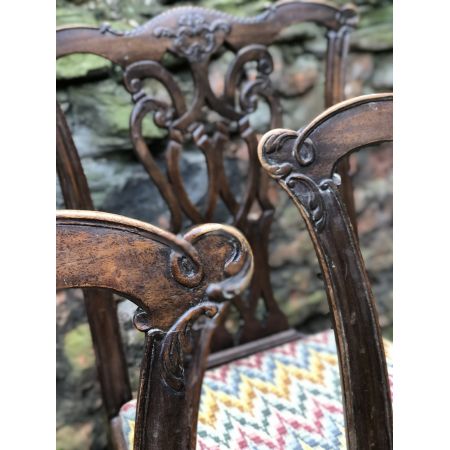 4 George III. Antike Englische Mahagoni Stühle im Chippendale Stil ca. 18. JH.