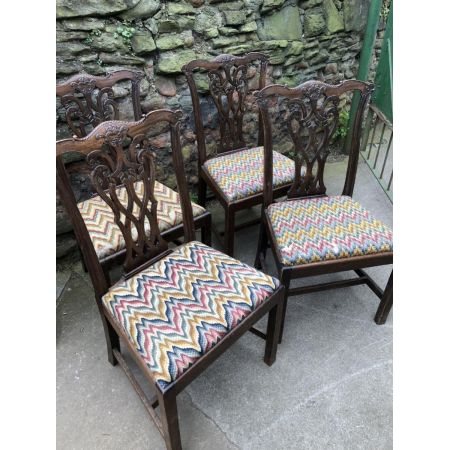 4 George III. Antike Englische Mahagoni Stühle im Chippendale Stil ca. 18. JH.