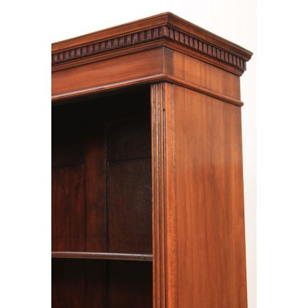 Englisches Antikes Paar Nussbaum Bücherregale ca. 1890