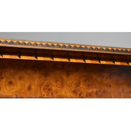 Vktorianischer Englischer Antiker Grat Nussbaum Kleiderschrank ca. 1850