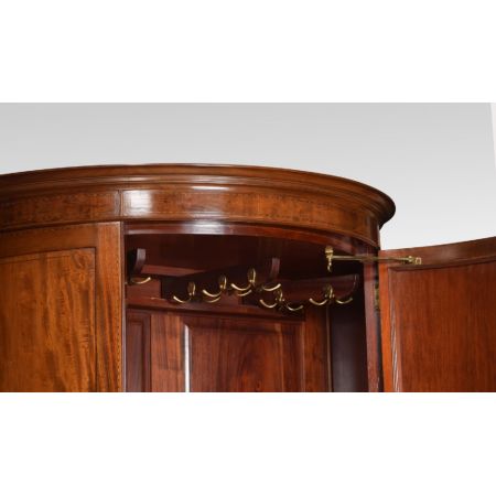 Edwardianischer antiker Mahagoni Kleiderschrank Maple & Co 1910