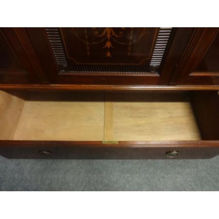 Antiker englischer Mahagoni Kleiderschrank ca 1890