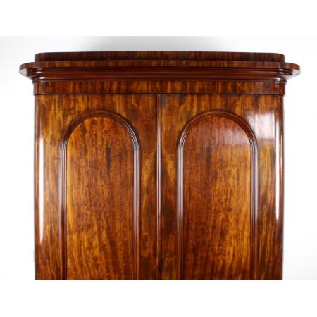 Viktorianischer Mahagoni Kleiderschrank original antik 1860