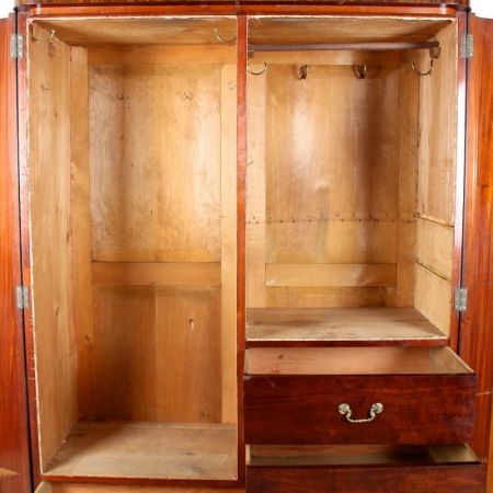 Viktorianischer Mahagoni Kleiderschrank original antik 1860