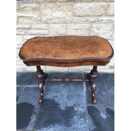 Viktorianischer Antiker Englischer Grat Nussbaum Spieltisch ca. 1860