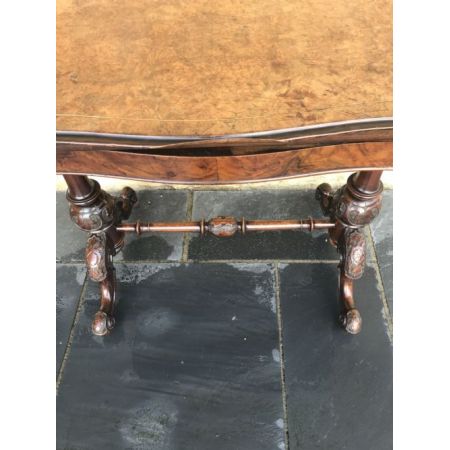 Viktorianischer Antiker Englischer Grat Nussbaum Spieltisch ca. 1860