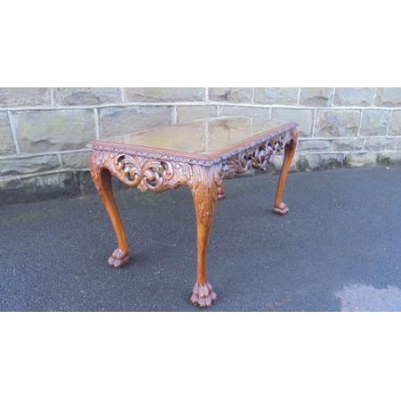 Englischer Antiker Grat Nussbaum Kleintisch ca. 1910