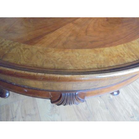 Antiker Nussbaum Kaffeetisch Sofatisch englisch ca 1910