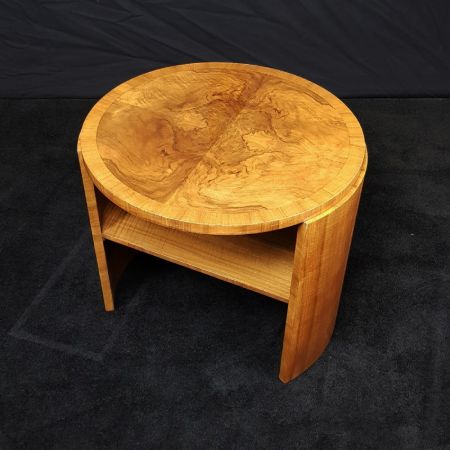 Art Deco Nussbaum Kaffeetisch Beistelltisch antik ca 1930