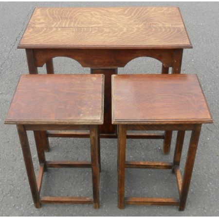 Antike englische Art Deco Beistelltische Eiche ca 1920