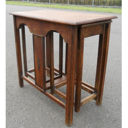 Antike englische Art Deco Beistelltische Eiche ca 1920